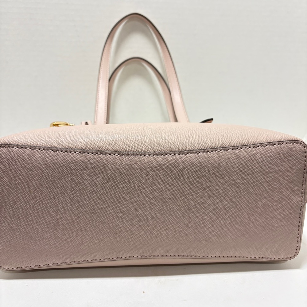 Michael Kors Mel Blush Pink Saffiano Leather Tote with Gold Hardware - Picture 11 of 11